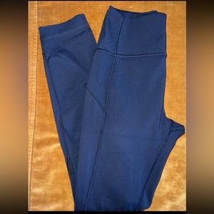 navy lululemon in movement leggings *DISCONTINUED STYLE